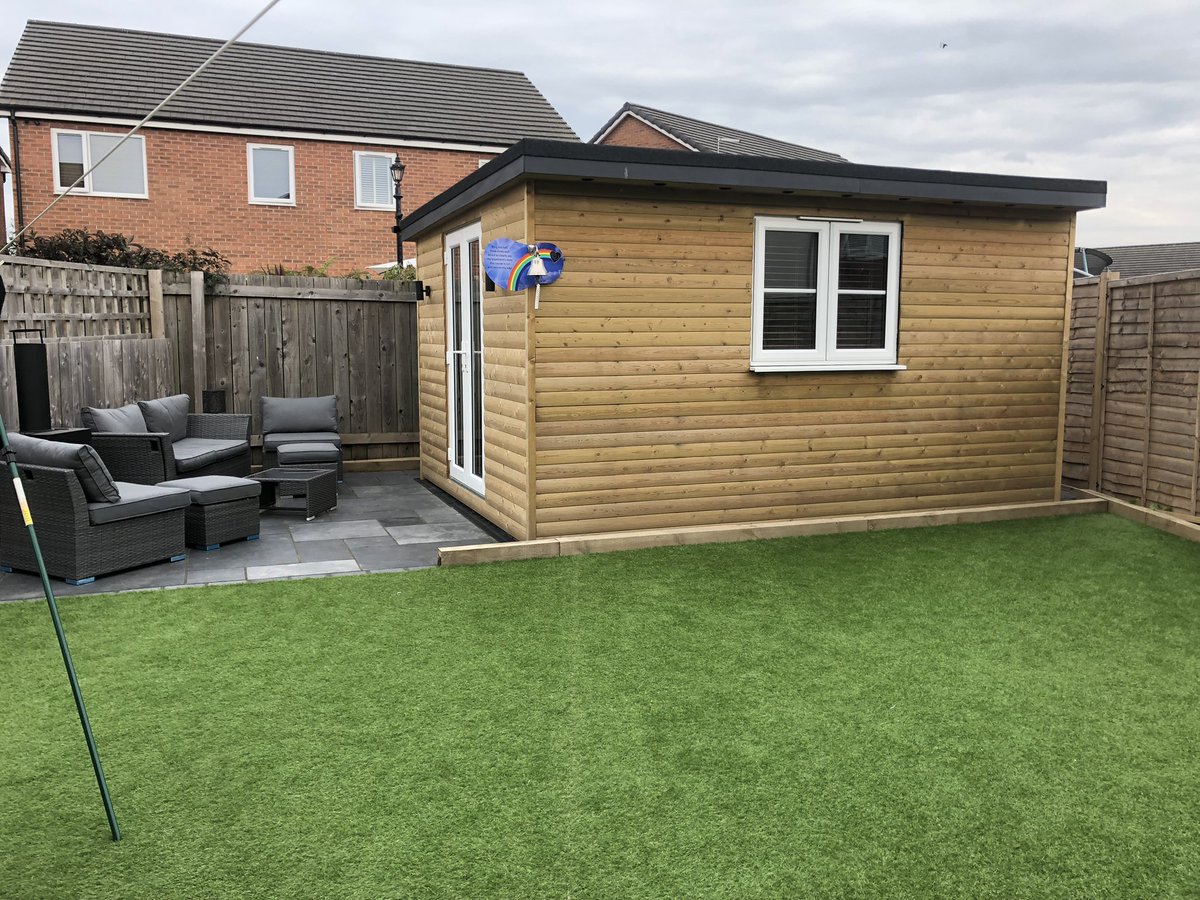 vickycox2's tweet photo. @mkmbs all done by my hubby think he’s done a fab job 👏👏👏👏 https://t.co/OxCJblhngl