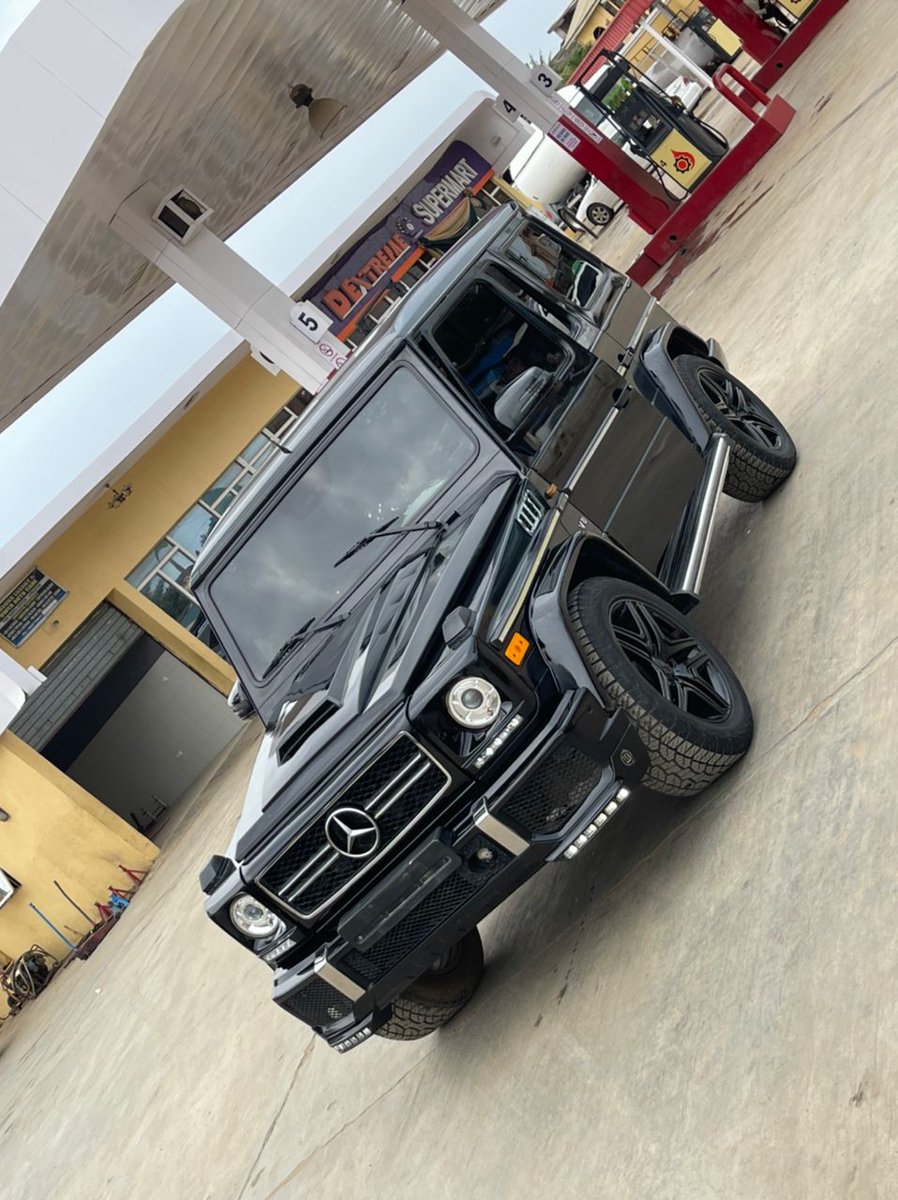Emmyeddy6's tweet photo. Combo deal. 2 units of Mercedes Benz G wagon@14m(Naija used)
.
Yes we are sell both together for 14m..... first come first served..
Lagos
Whatsapp:08182329862

Apostle
#nudity 
Photoshop https://t.co/VOHtLg04OD