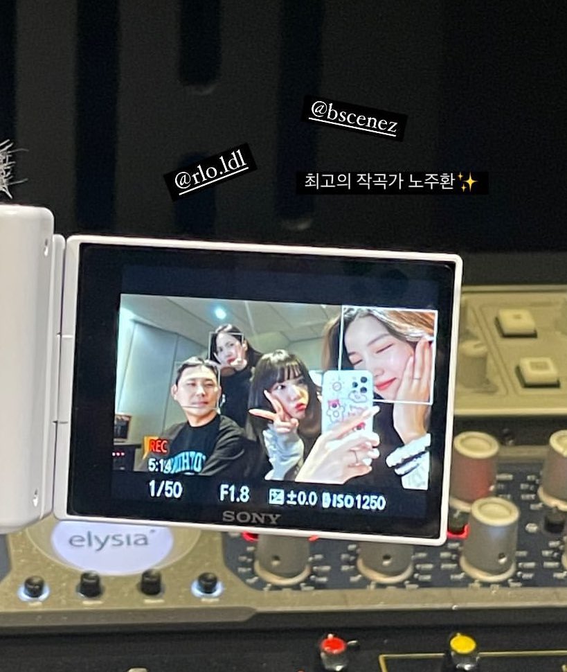나... 진자 미친니욘처럼 행복회로가 팡팡팡팡차팡팡팡팡 돌아가는중이야......... 이러지말까.... 그치만.... 니네가 먼저...