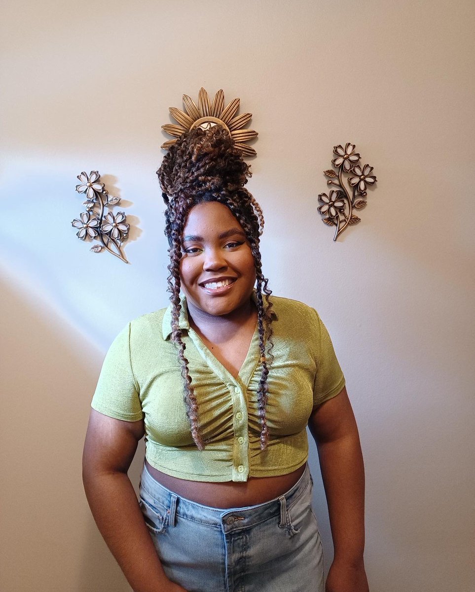 BritneyShanicee's tweet photo. Happy 29TH birthday to me 😭😭😭 you wouldn’t think I am 29 years old today I still look like a teenager 🤦🏾‍♀️ https://t.co/BTqowfdY99
