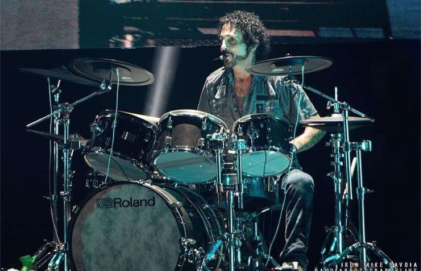 llangway's tweet photo. Soooooooooo Excited to see you Deen!! You are back and I can't wait May 11 Hartford Ct See you then!! #favoritedrummer #Beautifulvoice @DeenTheDrummer https://t.co/7T7qb0VyPO