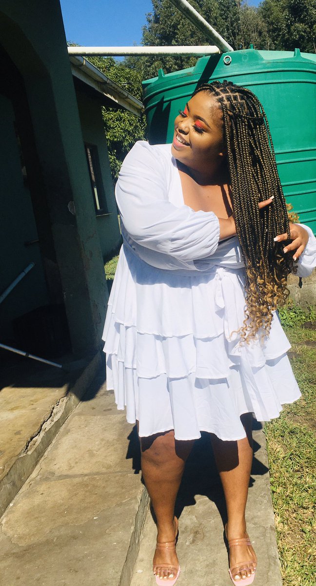 sneh_jay's tweet photo. A whole graduate👩‍🎓🥳❤️ https://t.co/L5o98D3Xr5
