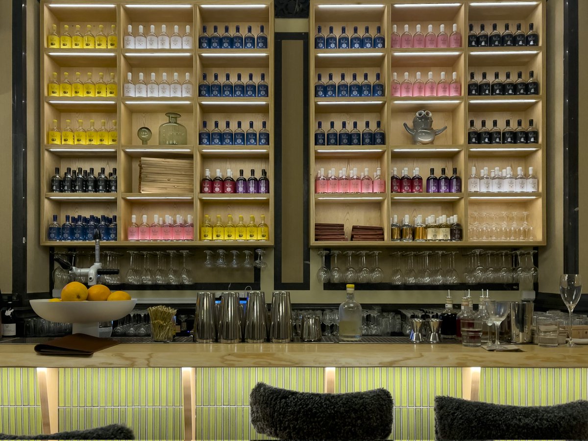 Nästa aktiesnacks-träff blir tisdag den 31 maj. Efter lite omstuvningar  :-)

Var? Hernö Gin-bar Slussen
Vem? Alla som vill snacka aktier
Hur? Köp en drink i baren och sätt dig på nedervåningen som jag har bokat.

Meddela gärna om ni kommer då platserna är begränsade.

Ses!