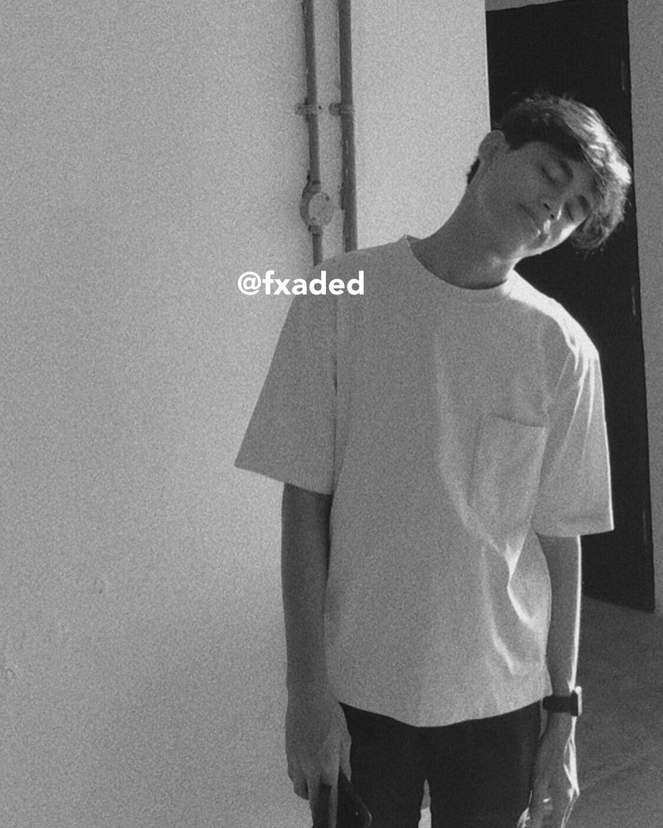 Kembar beda nasib. #NSD #NCTzenSelcaDay #도영 #Doyoung #NCT_Doyoung  <a href="/NCTsmtown_127/">NCT 127</a> <a href="/NCTsmtown/">NCT</a>