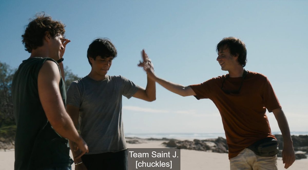 #BingoSéries point 7 : deux personnages se font un high-five (dans The Wilds S02E04) 3/20