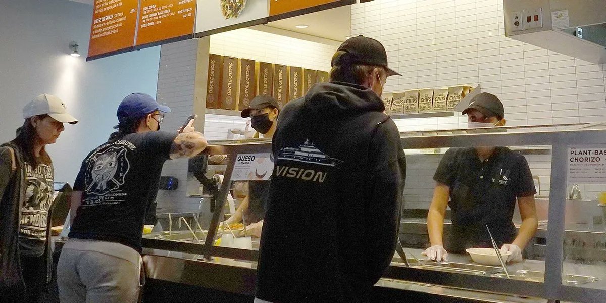 IslandDad's tweet photo. Great new that wages are rising, bad new that so are prices for everyday things… Wage increases are registering at a historically high rate but aren’t keeping up with inflation, which has accelerated this year https://t.co/3cKfE5qIWT from @WSJ https://t.co/9vRa5Iklak