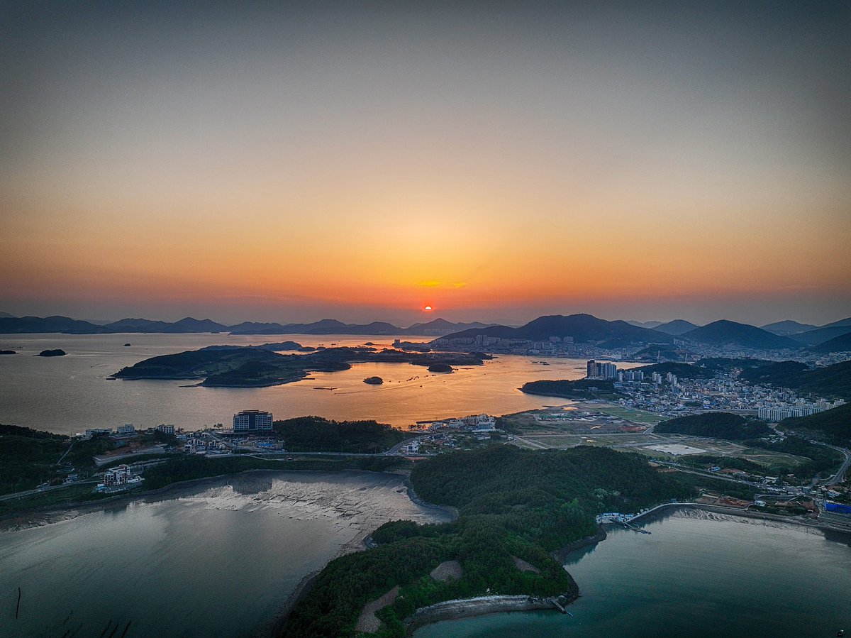 stuffusa's tweet photo. #Yeosu #southkorea https://t.co/vvhZri1lcV