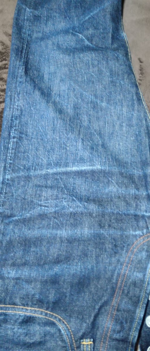 Stray_goat3502's tweet image. バイク乗り出してイイ感じになってきたぞ😆
#FullCount
#0105ルーズストレート
#ジャパンデニム
#色落ち
#ひげ
#ハチの巣