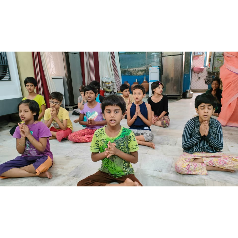 HumanityYou's tweet photo. On the Eve of Humanity in you first Anniversary, we have  donated money for orphans at Navjeevan Anaath Ashram Hyderabad

#donation #help #foundation #distribution #humanity #orphanage #helpingothers #caring #ashram #anniversary #donate https://t.co/peokSqo2JL