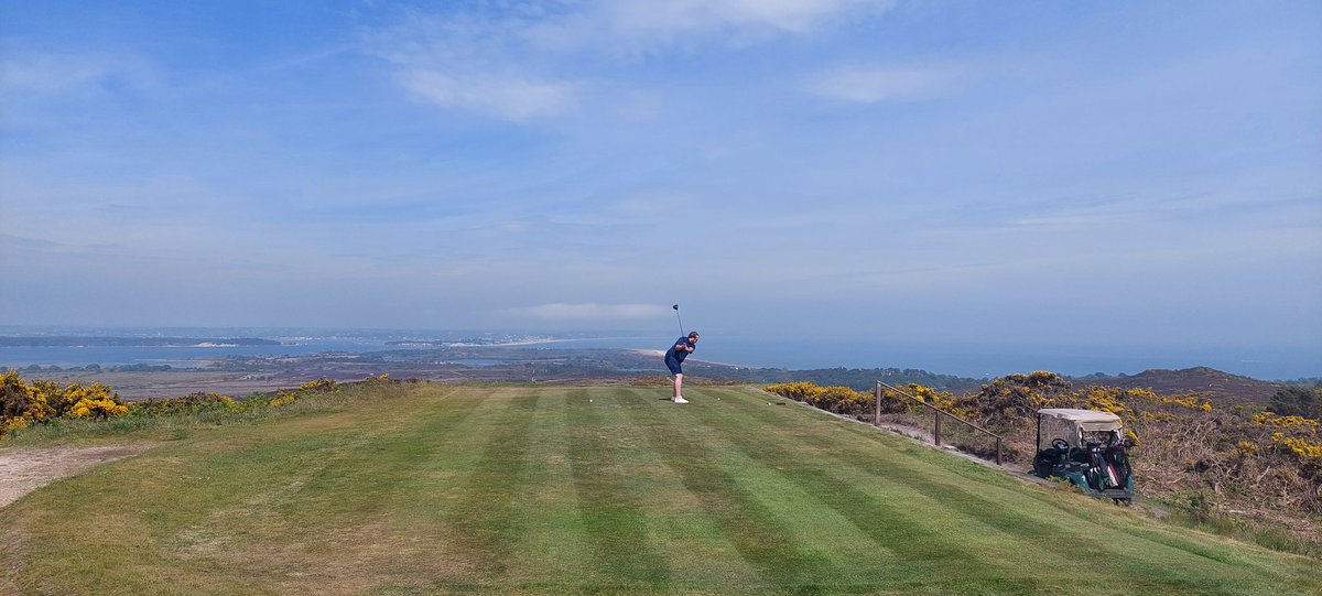 KeepingGreens88's tweet photo. Great game at the Isle of perbeck GC today. First time on the course and was very impressed with the whole experience. 👌👌👌 https://t.co/IlSeF4kQm1