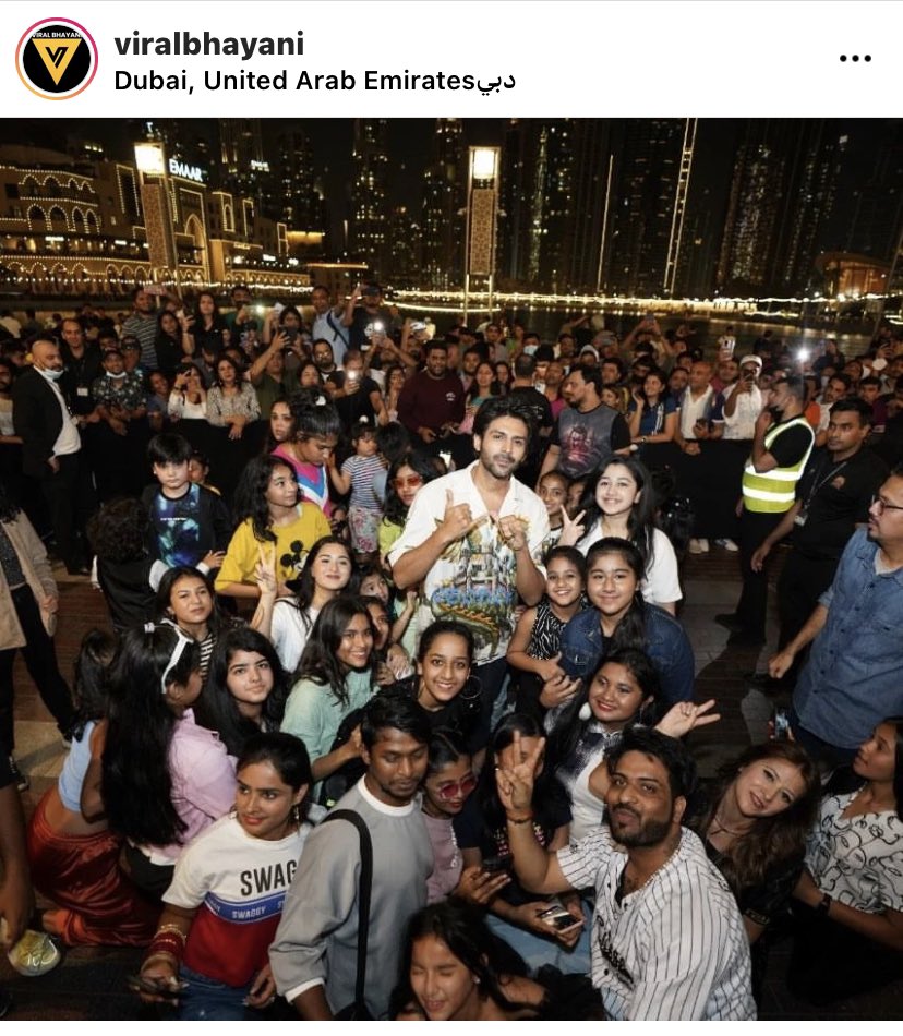 beingagrata's tweet photo. Me and my talented team of RK Dance Studio performed a Flash Mob at The Dubai Fountains, Dubai Mall with the Bollywood actor @TheAaryanKartik for his upcoming film #BhoolBhulaiyaa2 @Fatima_Martin @RemyaRanjith18 @aby_mercy @GnmsIgcse @gemsnms_alkhail @DIY_a_designz @dhyey31858728 https://t.co/no4przUgPj