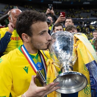 pedrochb97's tweet image. #NuevaFotoDePerfil 
Vous validez @FCNantes ?