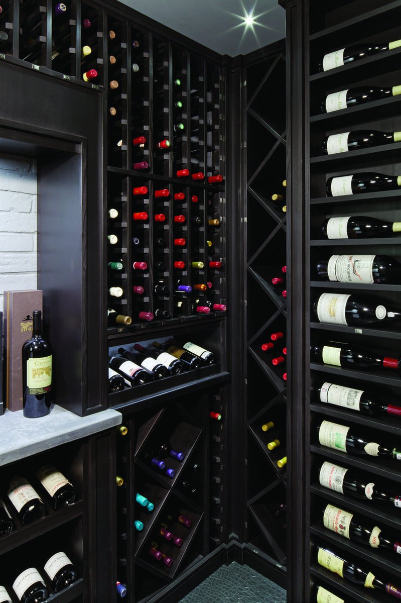 RosehillWCellar's tweet photo. Truly an amazing wine cellar designed and built by #RosehillWineCellars. #Winecellar #winecellarconstruction #wine #winestorage #winefriends #wineandspirit #wineart #winearchitecture #winelover #winetime #vino #vin #cabernetsavignion #cellar #luxuryhomes #customhomes https://t.co/rTYjwtWYBa