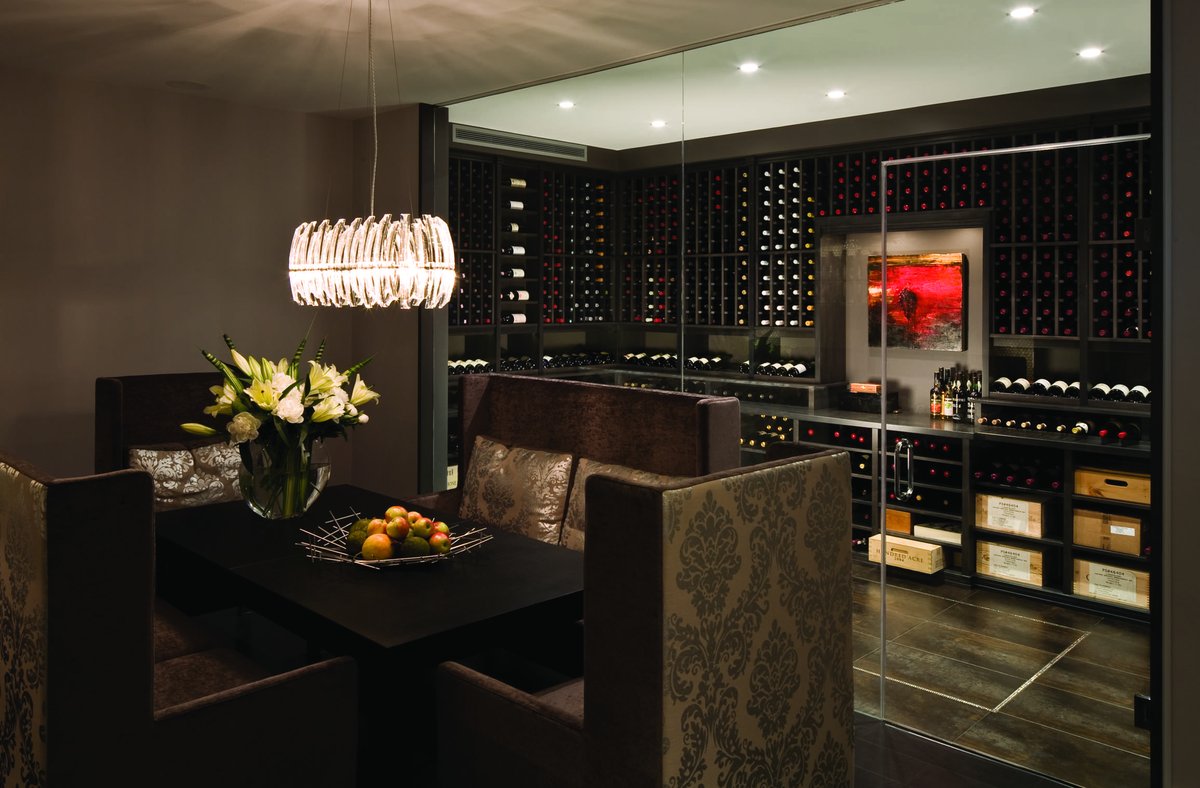 RosehillWCellar's tweet photo. Truly an amazing wine cellar designed and built by #RosehillWineCellars. #Winecellar #winecellarconstruction #wine #winestorage #winefriends #wineandspirit #wineart #winearchitecture #winelover #winetime #vino #vin #cabernetsavignion #cellar #luxuryhomes #customhomes https://t.co/rTYjwtWYBa