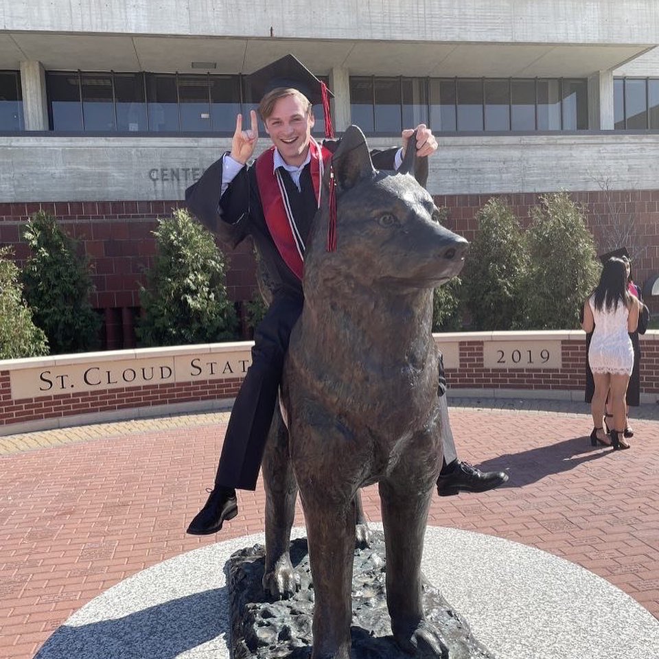 SCSUMSOCCER's tweet photo. The first graduate in program history 🐺

We are so proud of you. Thank you for all you have given this program.

Congrats @zachary_bares !

#gohuskies🐾 https://t.co/1IXiUkTGqf