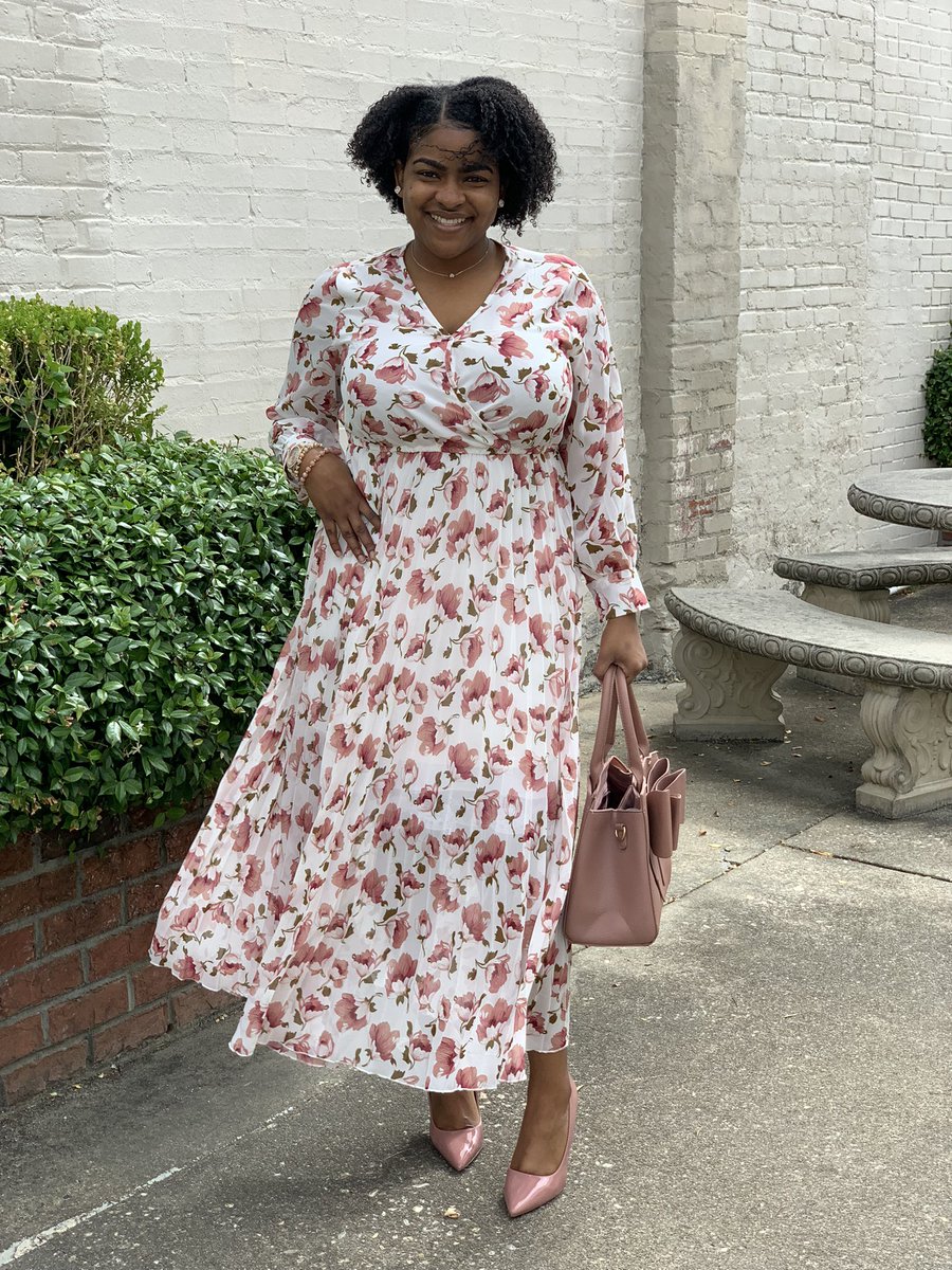 janeebaldwin_'s tweet photo. 1st year of law school complete. ⚖️✅ #Godisfaithful 🤞🏾💗 https://t.co/ZH0iX2fPkZ