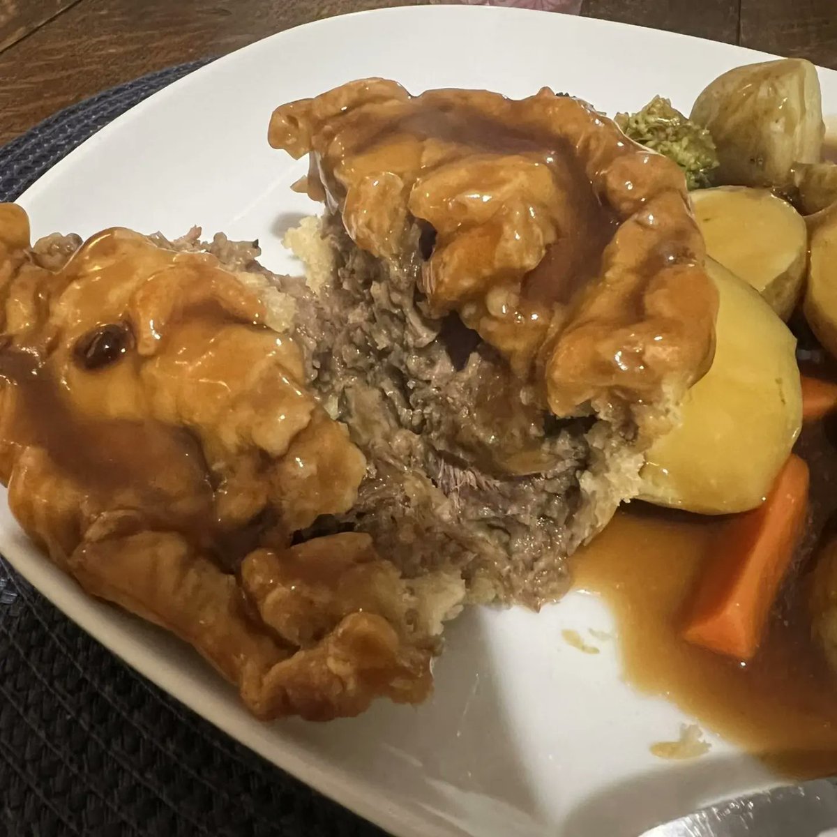 GurtPie's tweet photo. Steak and kidney pie is back for Friday 20th. You can order now! Small or Gurt 🥰🍽️ https://t.co/C14bXJDDqn