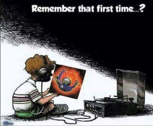 Silvergirl4280's tweet photo. What's your favorite song? @StevePerryMusic @NealSchonMusic #joncain #rossvalery #stevesmith #classicjourney #infinityalbum 🎶🌠💜🤟😎 https://t.co/WZpKkAh5Wb