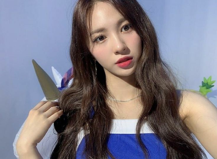S4N9HYUK's tweet photo. what's your fav duo? 
#stanworld #cherrybullet #swnewseason https://t.co/hgKGzA8AgV