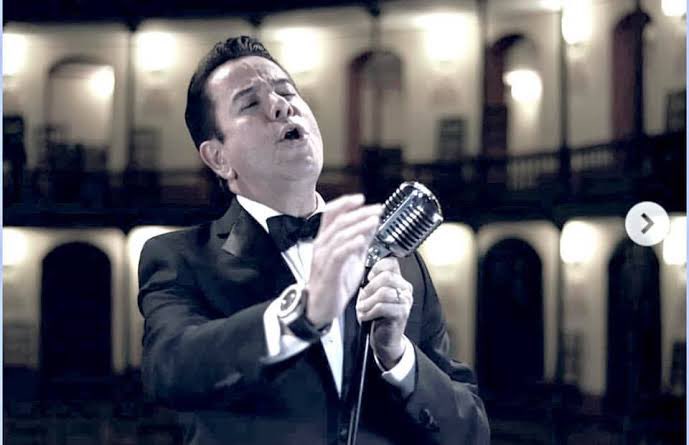 <a href="/BenjaminMedran/">Benjamin Medrano</a> cantará en #TripleErre todas las que el fiscal <a href="/FcoMurilloR/">Francisco Murillo Ruiseco</a> no ha querido escuchar. En vivo a las 17.30 en tv Facebook, mañana, el ex coordinador de la #Fenaza deleitará a la audiencia con La Mentira, canción de moda en la nueva gobernanza. #triileerre