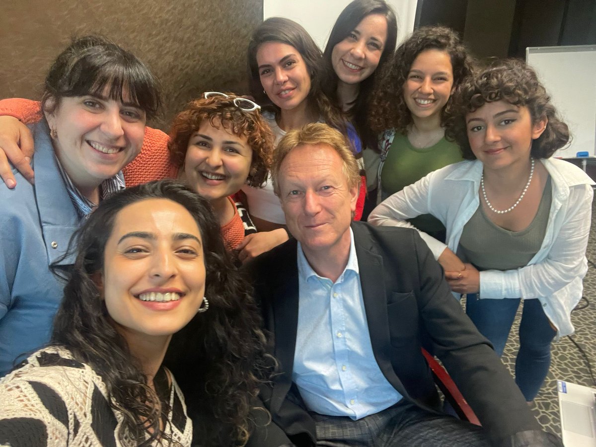 frank_rohricht's tweet photo. wonderful to be back again at @MaltepeEduTr in Istanbul, for the first time after two years. Today I met some of the first alumni and those about to graduate on MA Clinical Psychology with #BodyPsychotherapy certificate. Great achievement in collaboration with @NHS_ELFT https://t.co/SeOKXVq7tf