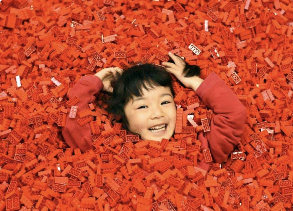 BLinthePark's tweet photo. This is so the happy place! 

#BRICKLIVEinthePARK Back in London after 6 years!

Get your tickets at https://t.co/tCHUr4IygZ

#BRICKLIVE #London #BRICKLIVEFUN #BrickBuilds https://t.co/YhI37fZAF5
