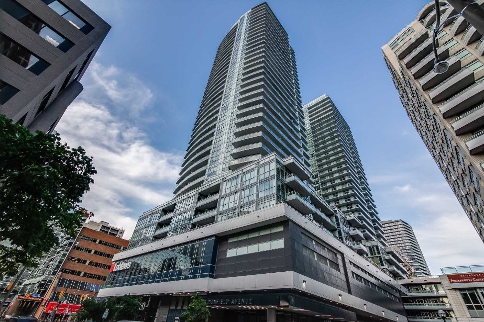 Check out this great 1-bed + den apartment FOR LEASE in the heart of Yonge & Eglinton for only $2,200/month! web.sothebysrealty.ca/en/property/on… 

#toronto #torontorealestate #yongeeglinton #forlease #tenants #nitsauc