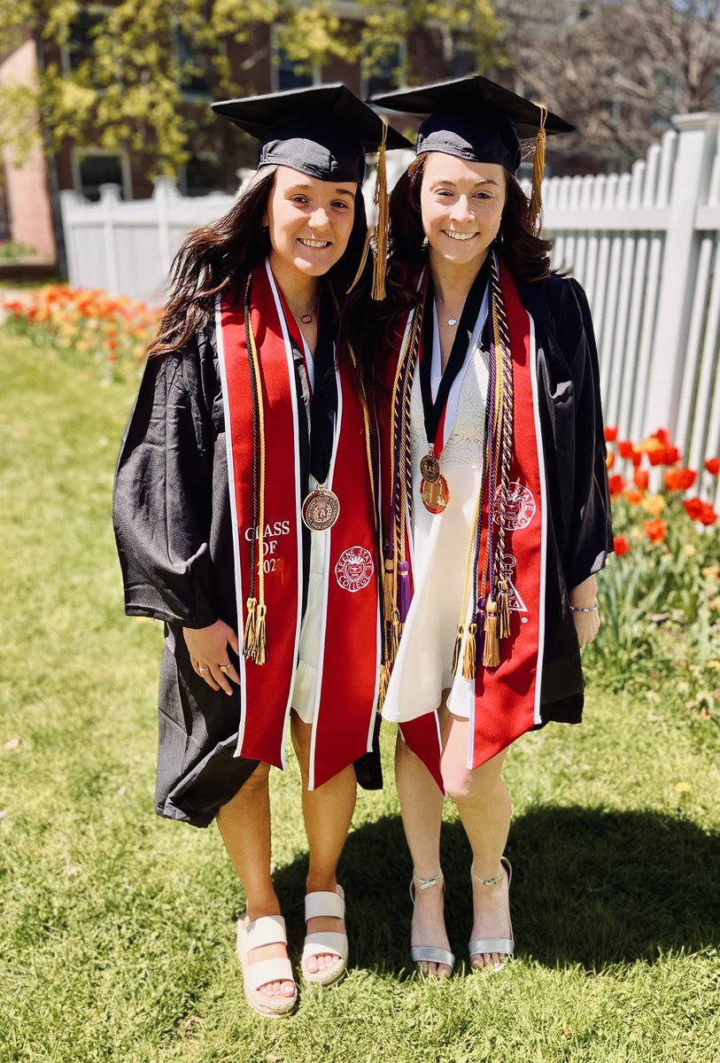 KSCsoftball's tweet photo. Congratulations to our Bachelors Degree recipients Faith (headed to grad school) &amp; Kylie (job in NYC) AND our Masters Degree “grandmas” Alexis (Special Ed job in NH) &amp; Meg (Special Ed job in MA) ❤️🦉🥎 We are SO excited for you and for what’s next! #ClassOf2022 #HootieHoo https://t.co/17THilrvG7