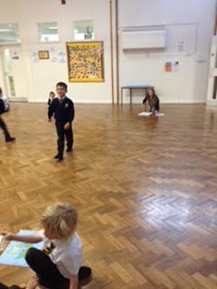 Y1OLOL's tweet photo. Last week in Geography, we were learning about the 4 countries of the U.K. We had a relay race to see who could put the 4 countries, flags and oceans in the correct place! Lots of brilliant teamwork! @OLOLCPrimary https://t.co/kgTqutcvSN