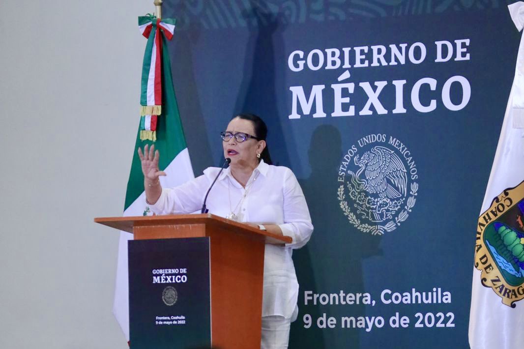 rosaicela_'s tweet photo. #Hoy presentamos la estrategia de #ConstructoresDePaz🕊en #Frontera, #Coahuila para evitar que nuestros jóvenes se unan a las filas de la delincuencia.
Trabajamos de manera coordinada atendiendo las causas que generan la violencia. @mrikelme @tatclouthier @RicardoMeb https://t.co/5ckx0IOod6