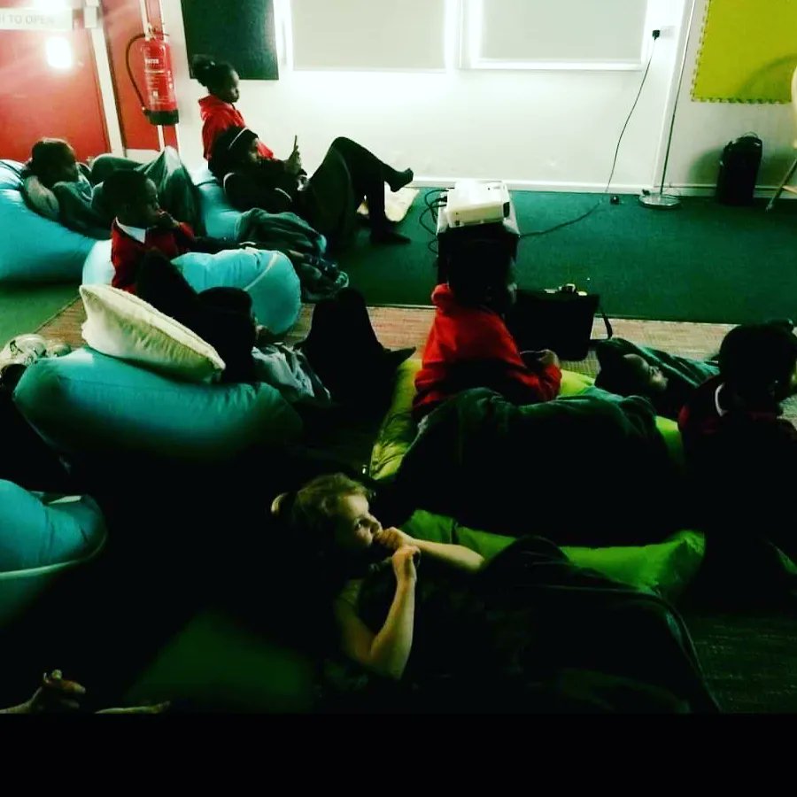 NewRhythms0's tweet image. Today was perfectly rainy, for our first Monday Movie Club in Sighthill. Join us every Monday 3-5pm for free movies and munchies 🎬📽🎞