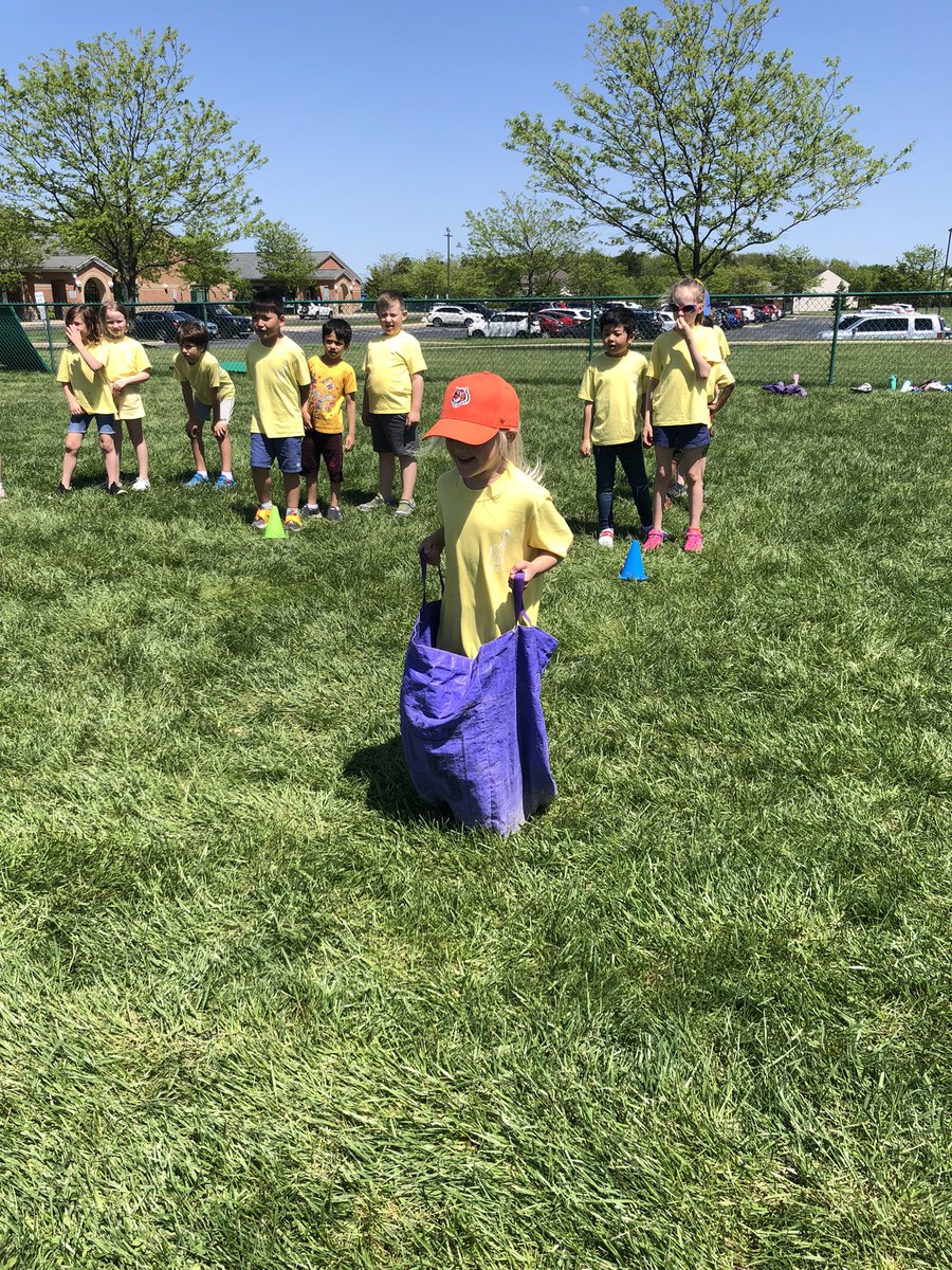 Field day was so much fun! Thank you to the gym teachers and volunteers who made it possible!  <a href="/MECCPE/">Jay Johnston</a> <a href="/PaulTheswiftys/">Paul Swift</a> #giraffeclass #masonmoment