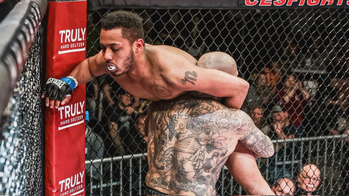 CESMMA's tweet photo. #CES68 Results: @MEANBEAN170 def. Deven Paulsen via Submission at 4:49 of Round 1 on Friday in #Fargo on @UFCFightPass https://t.co/APuLa4PqlN