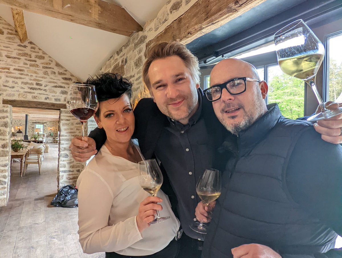 The Hare At Scawton tweet media