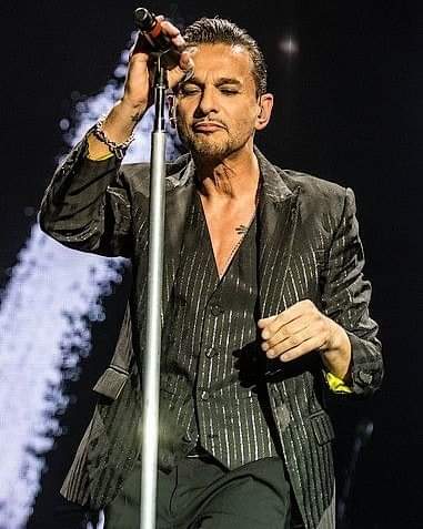 Happy Birthday!!! David Gahan vocalista de Depeche Mode. 