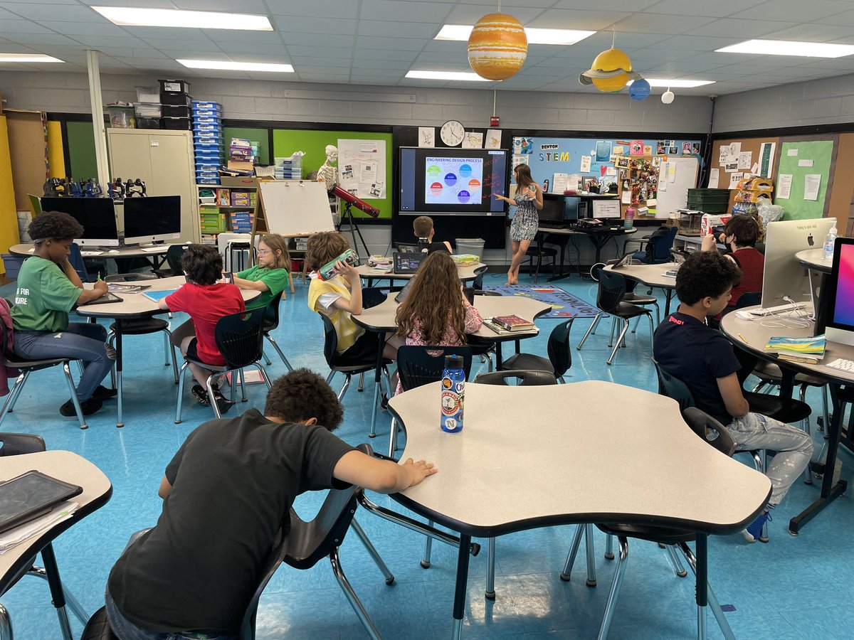 <a href="/Benton_STEM/">Benton Elementary</a> <a href="/CarrowHive/">Kea Carrow</a> Students connecting the engineering design process to their Mars project and thinking how to explain it to other students  #Bentonbold