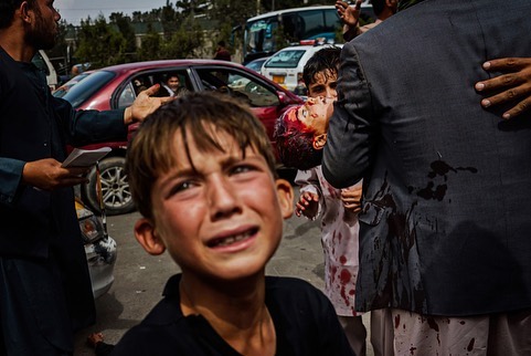 EAWorkshop's tweet photo. We're beyond excited for EAW alumni Marcus Yam @yamphoto for winning 2022 Pulitzer Prize for Breaking News Photography for his coverage of the fall of Afghanistan to the Taliban. Your work is inspiring and we couldn't be more proud of you! https://t.co/5stHn5rhWR