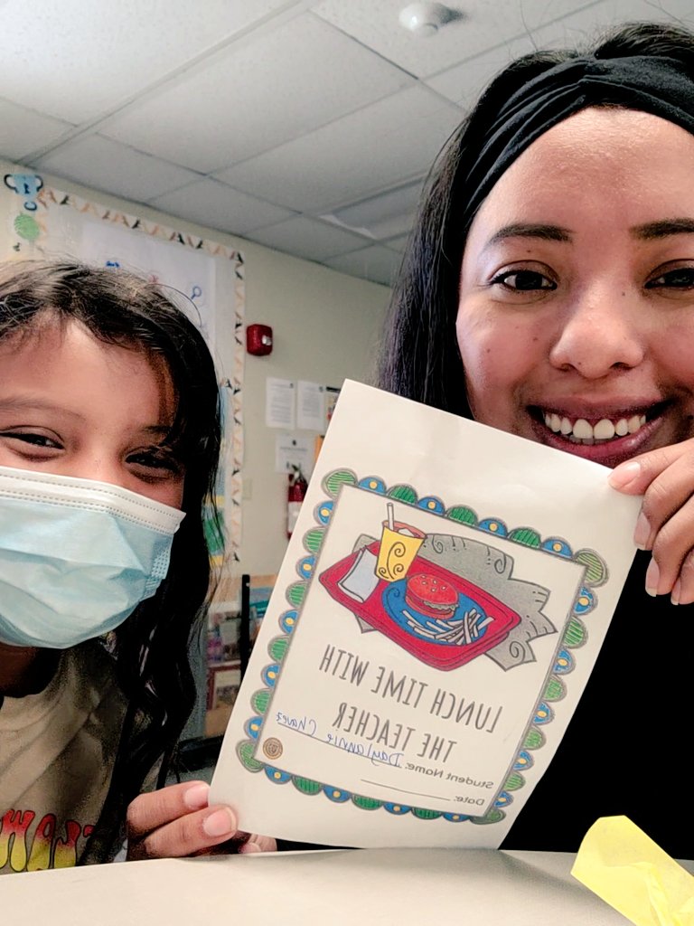 yesigh10's tweet photo. Lunch with the teacher today 🥰
Such a fun time with this lady!
#allmeansall #lunchtime @VillagomezMyra @zjgalvan @krisvasquez75 @GUSDSPEDSTUDSER https://t.co/nxl0hQ0C3m