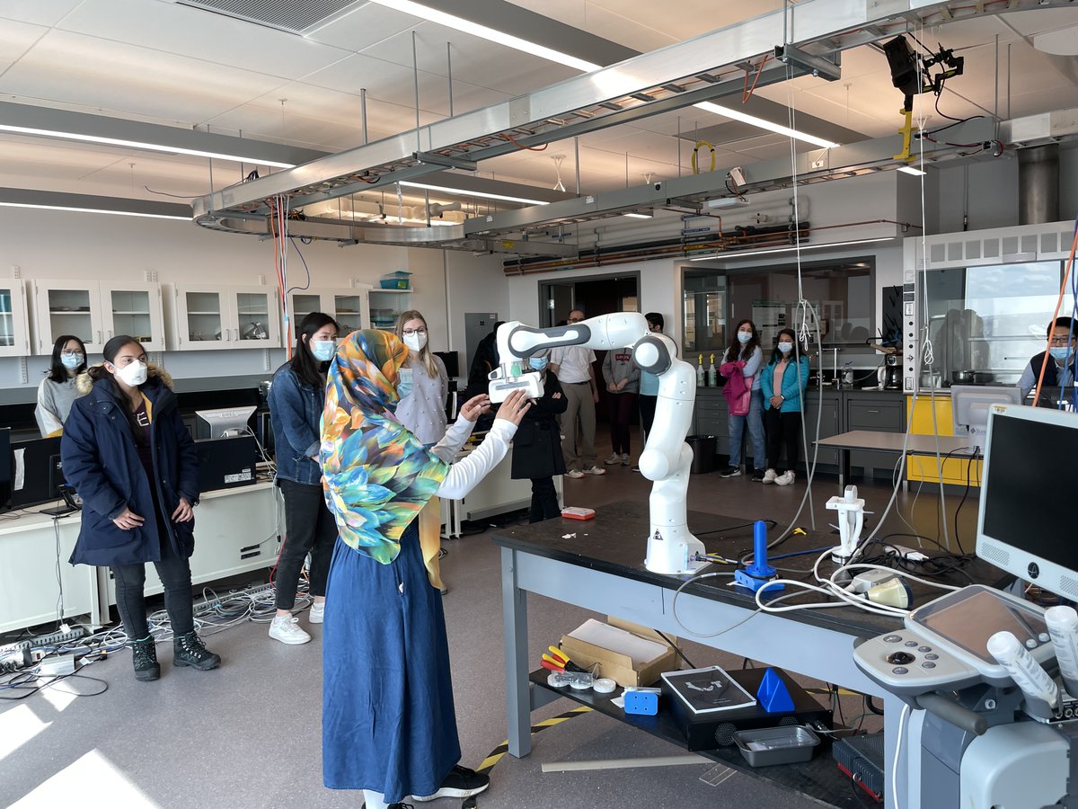 awshehata's tweet photo. Thanks @movinisthinking, @quinnternion, @Gnarlywhale  and @TBS_Group_UofA for the hands-on workshop sessions provided to the @UAlberta @UA_SMARTNetwork @NSERC_CRSNG CREATE students! https://t.co/wZEa1FLoaj