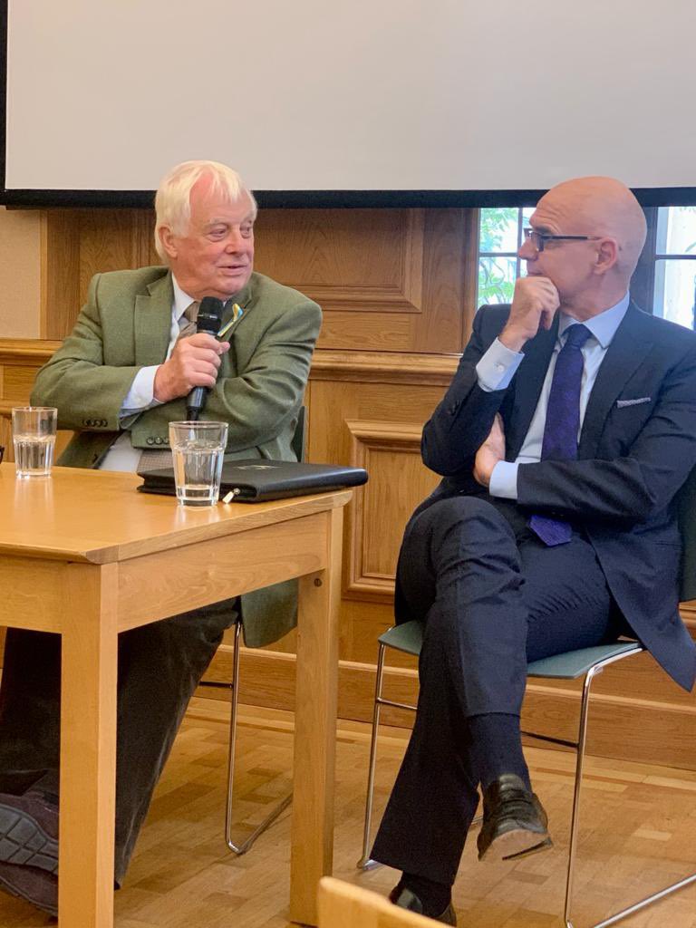 AmbTrombetta's tweet photo. A great pleasure and honour to be in a Conference with Lord Patten. A big thanks to the @OUItaSoc https://t.co/1w7aycG4XN