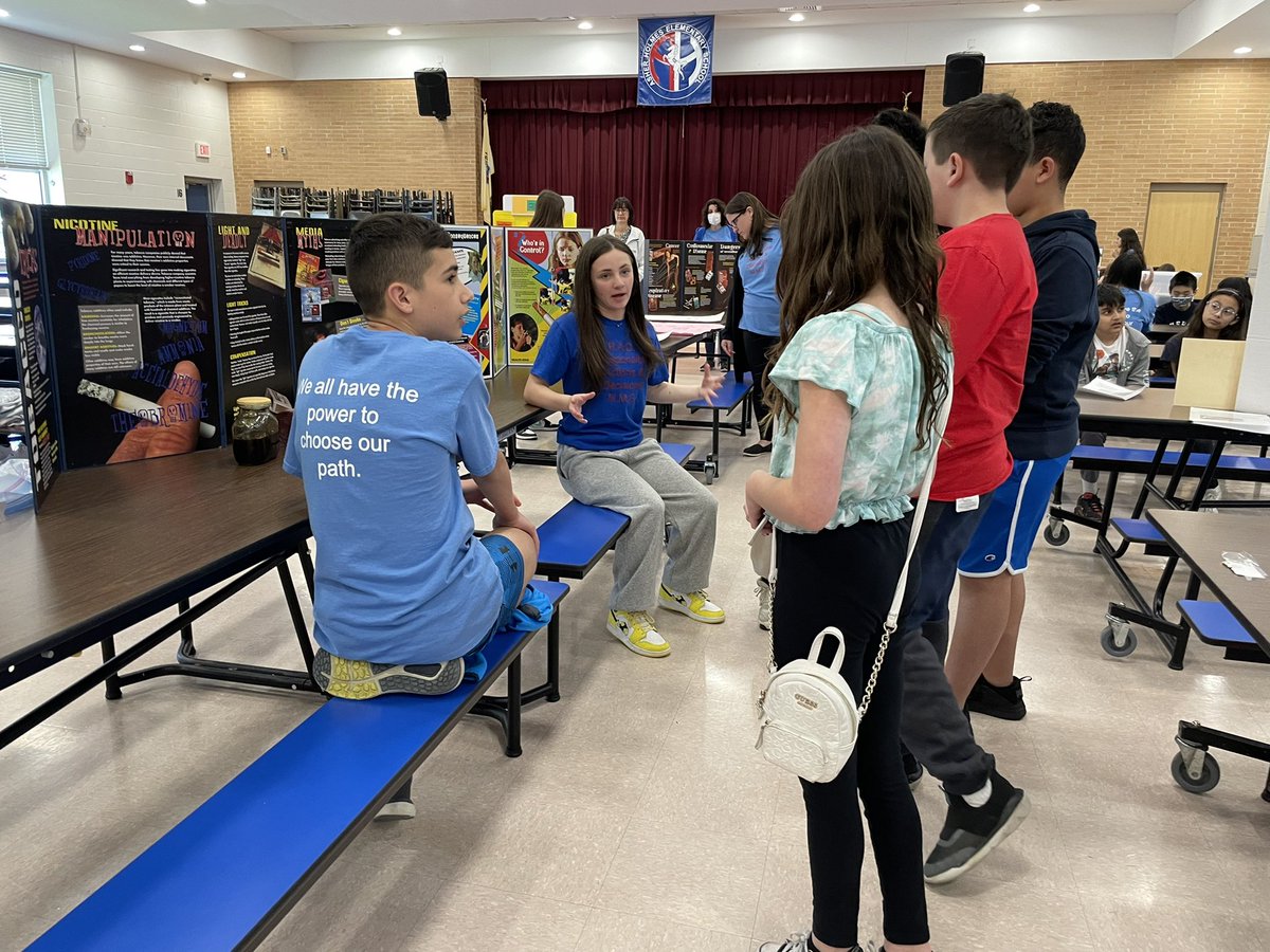 AsherHolmesES's tweet photo. Thank you for sharing your RAD students with Asher today. Great conversations about making good decisions about Drugs, Alcohol &amp; Tobacco @MarlboroMiddle @DrAPsyD @MTPSNJ https://t.co/m8xo0xniaP