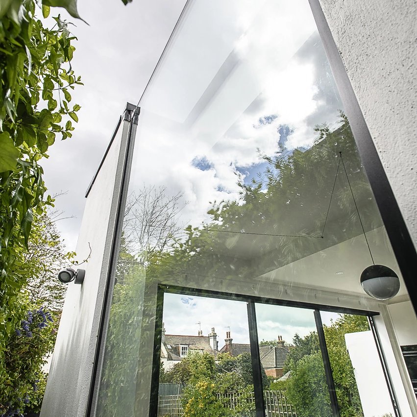ShapeArchitect's tweet image. Large glass panel to side extension by Shape Architecture #sideextension #architecture #extension
