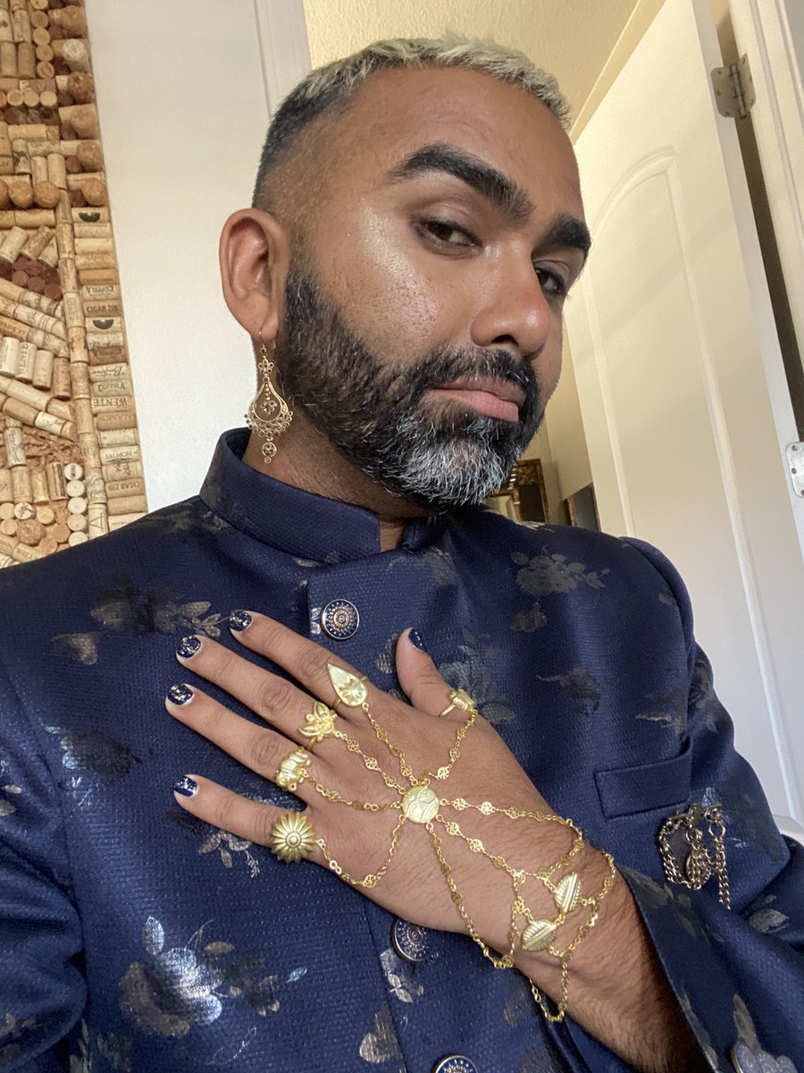 sarang_bhatt's tweet photo. When the category is: sa’angreal realness. #twitteroftime #gaydesiwedding #gayindian #pancham #haathphool #aessedai https://t.co/GStMrKU4jY