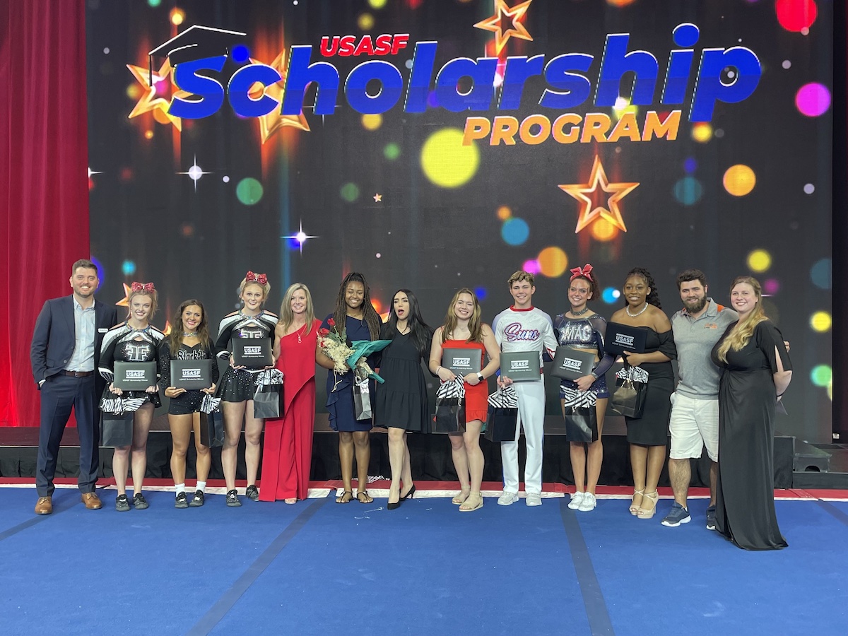 DoADoubleGood's tweet photo. Congratulations to the 2022 USASF Scholarship Winners!
Learn more about the recipients here: https://t.co/aoAcAkMxkG #wearedoublegood @USASFcheer @USASFdance https://t.co/P2Unq5tuNV