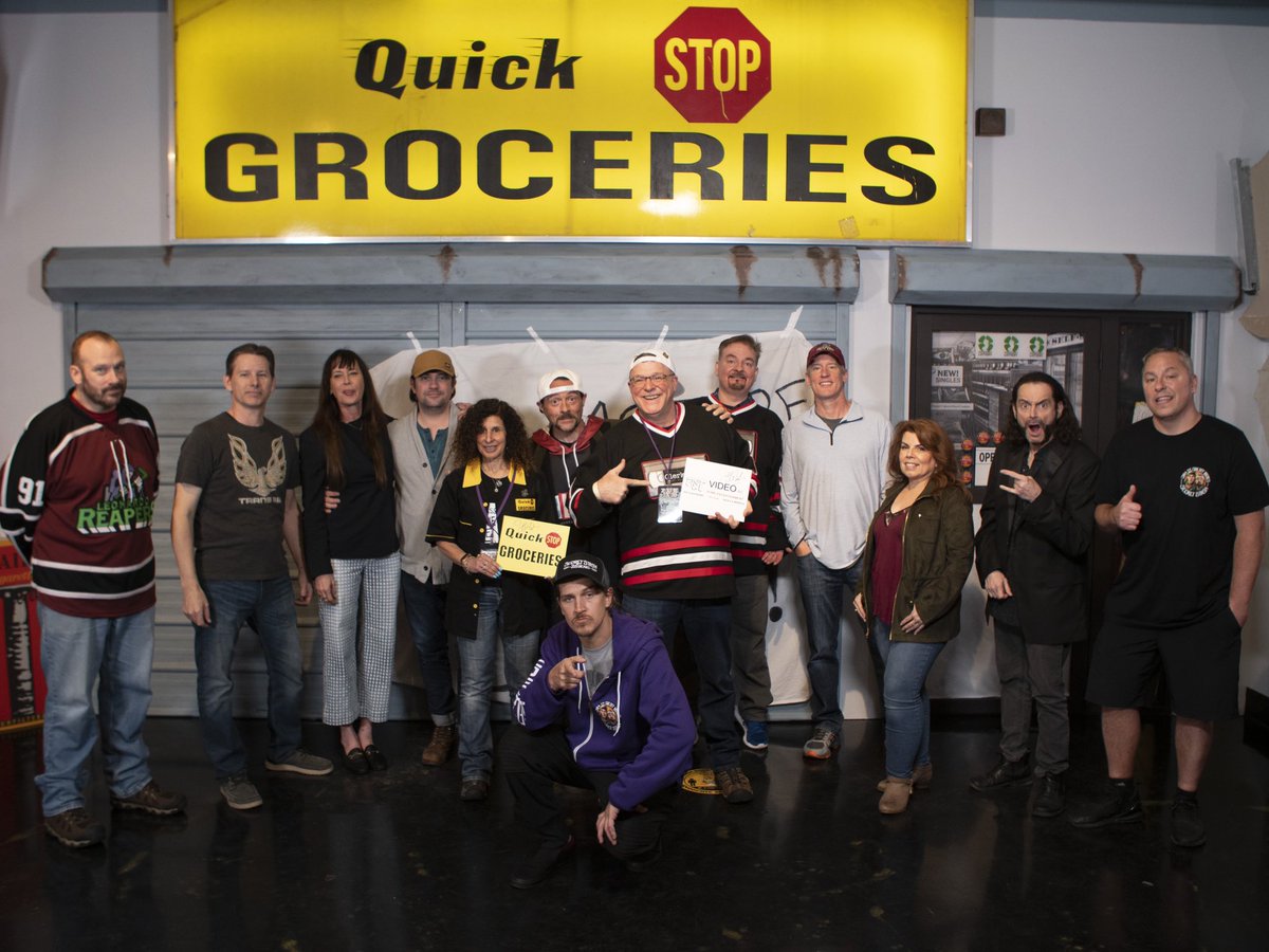 mike1964us's tweet photo. So 48 hrs later we have our finished photo from @The_SecretStash and @ThatKevinSmith at the #stashbash https://t.co/nXBBc2Mkrh