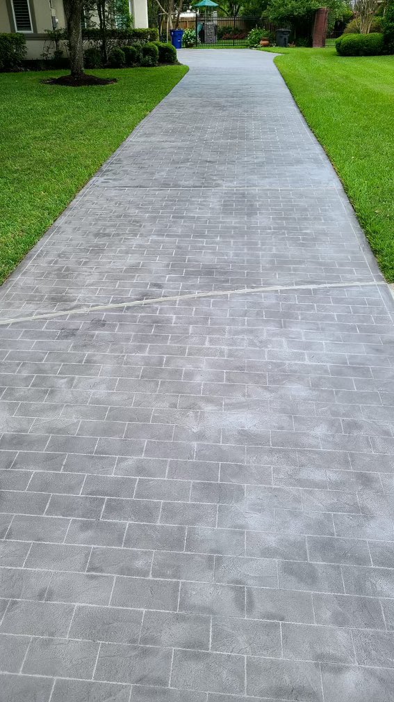 JarrodGlow's tweet photo. Just finished this beautiful driveway and sidewalk overlay with our signature product Carvestone! Let me know when you want to set up an appointment!
#AlliedOutdoorSolutions #OutdoorLiving #BuiltDifferent #patioliving #pooldecks #pools #carvestone #pergolas #concrete #patiocovers https://t.co/k1xP0pcHe3