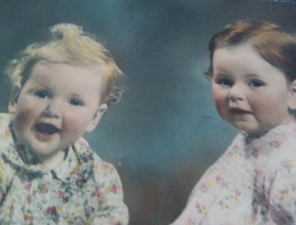 StretfordJane's tweet photo. It is with great sadness that I have to say our beloved sister Teresa died on Saturday. Our whole family is hurting. She brought so much joy to us all xx #RIPTess https://t.co/LdB8w2y1FQ