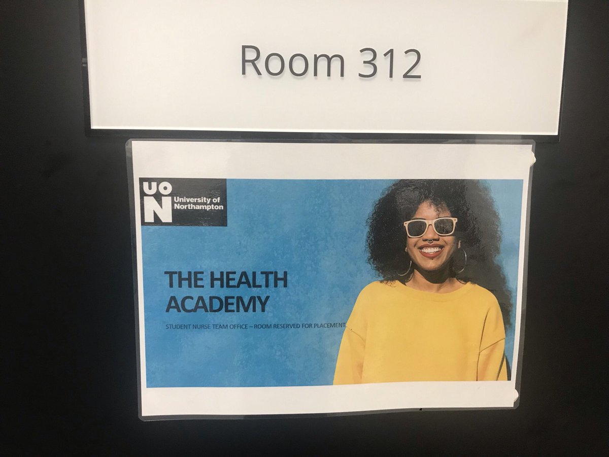 UniNhantsNurse's tweet photo. Welcome to our student nurses joining the BSc nursing team on placement as a patient art of the Health Academy. Drop by and say 👋 and book into some of their sessions including relaxation, massage and physical health check in @Iain19791 @uonmhfa https://t.co/065b8FyFfG
