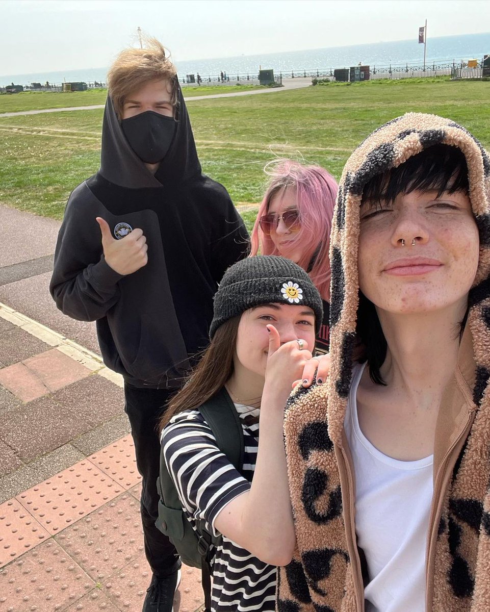 RanbooUpdates's tweet photo. Ranboo is on Aimsey's instagram post! :D https://t.co/cAsLcHq1e6