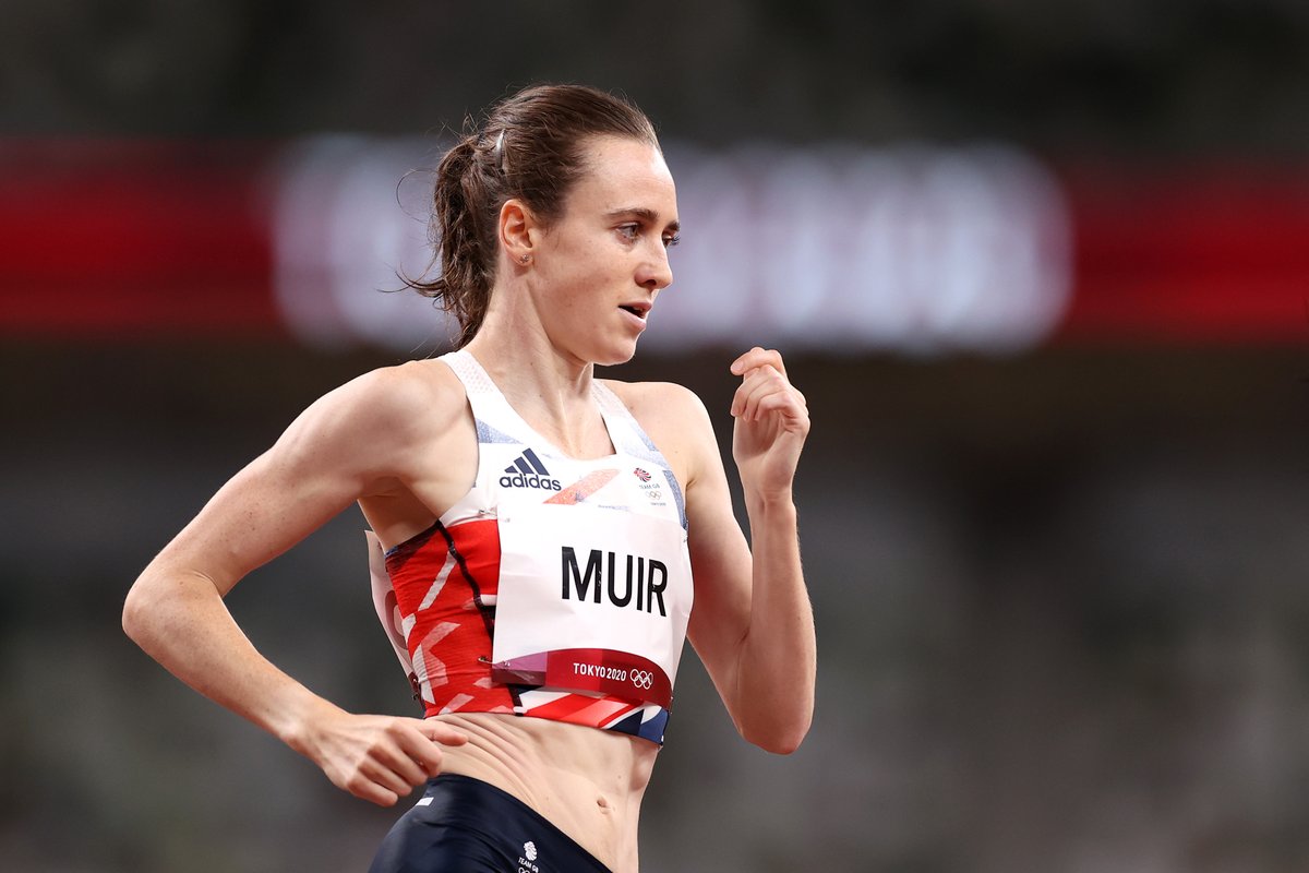 TeamGB's tweet photo. She lit up the athletics arena in Tokyo &amp; is now lighting candles on her birthday cake! 🎂
 
Wishing @lauramuiruns a very Happy Birthday🎈 https://t.co/lt6ulTOCxn